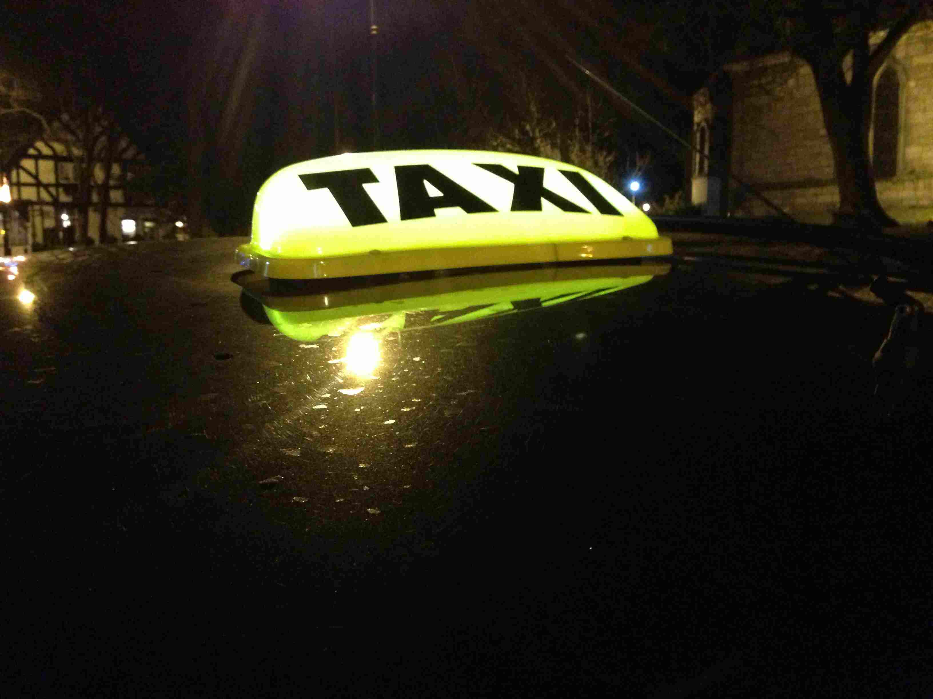 Taxi