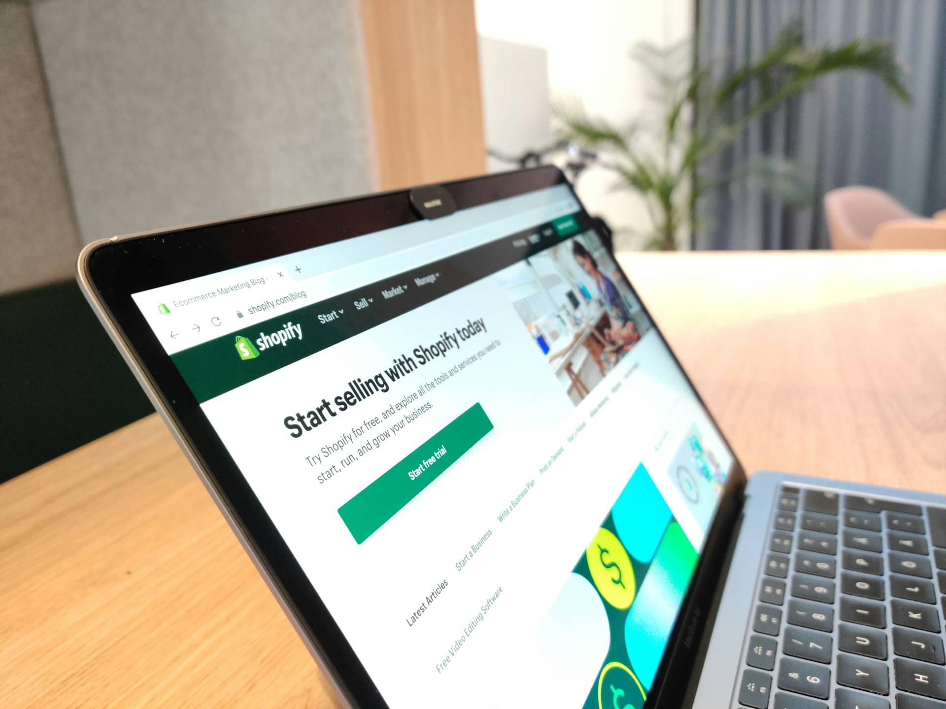 Shopify 2025