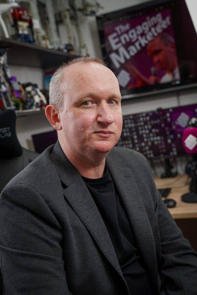 Engage & Grow - 97 Ways to Power Up Your Business 6 Darren scaled