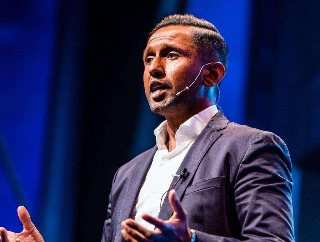 Engage & Grow - 97 Ways to Power Up Your Business 5 Jessen James